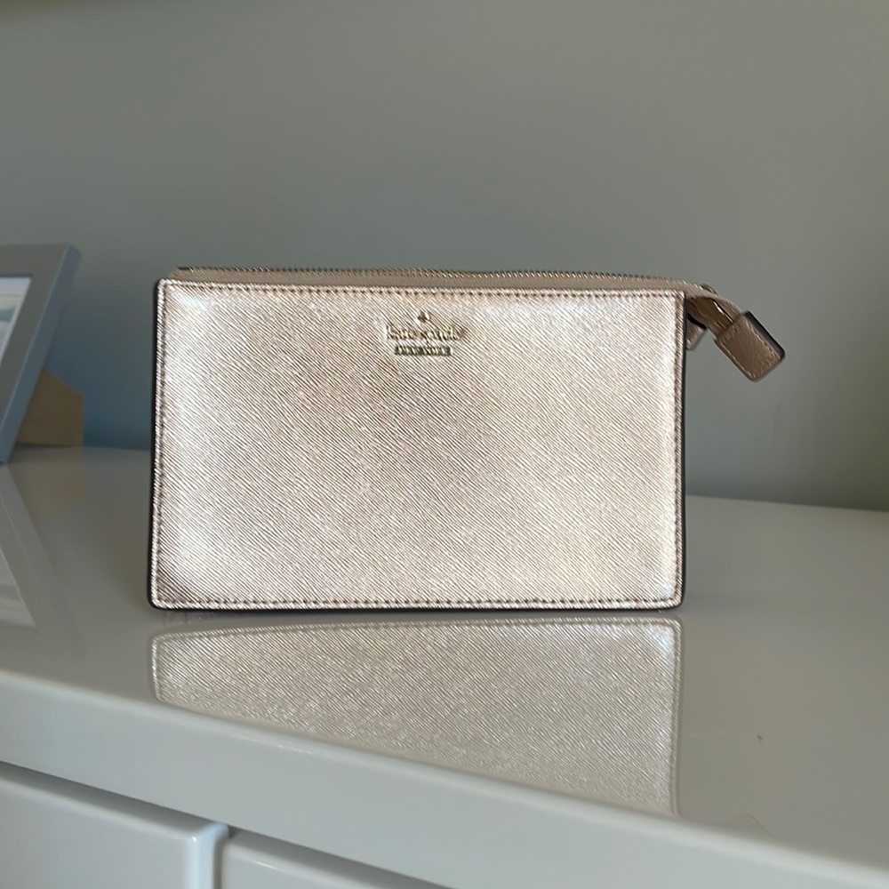 Kate spade rose gold wristlet